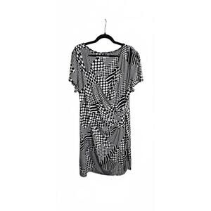 AA Studio Size 20 Black and White Geometric Pattern Short Sleeve Wrap Dress